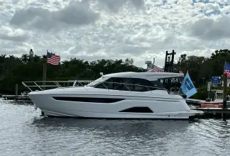 Bavaria R40 Coupe STOCK BOAT