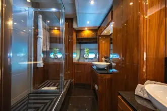 Thumbnail von Sunseeker 115 Sport Yacht LADY VOLANTIS