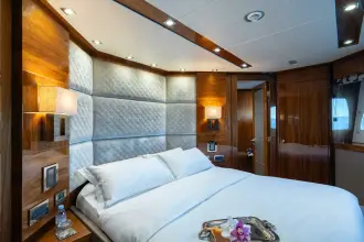 Thumbnail von Sunseeker 115 Sport Yacht LADY VOLANTIS
