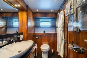 Thumbnail von Sunseeker 115 Sport Yacht LADY VOLANTIS