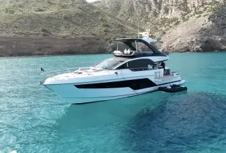 Thumbnail von Fairline Squadron 58