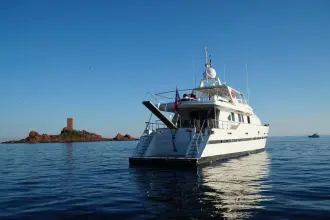 Thumbnail von Azimut 90 AZIMUT 90