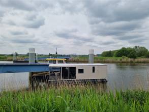 Thumbnail von Shogun Houseboat Mobile