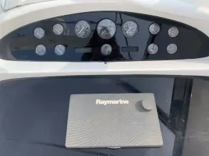 Thumbnail von Sea Ray 320 Sundancer  SUNSEEKER PORTOFINO 46
