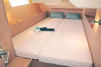 Thumbnail von Beneteau Oceanis 41.1 UNDER PRESSURE