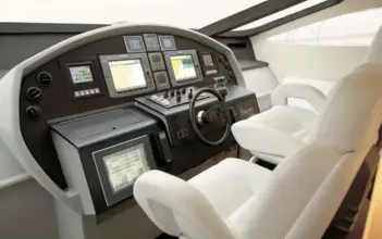 Thumbnail von Pershing 90