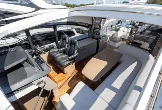 Thumbnail von Princess V50 V50960 - 3 CABIN DECK VERSION