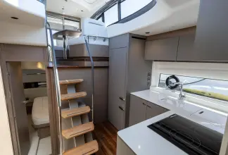 Thumbnail von Princess V50 V50960 - 3 CABIN DECK VERSION