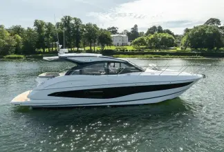 Thumbnail von Princess V50 V50960 - 3 CABIN DECK VERSION