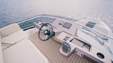 Thumbnail von Galeon 360 Fly