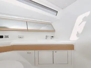 Thumbnail von Beneteau Oceanis 46.1 MR. WHITE