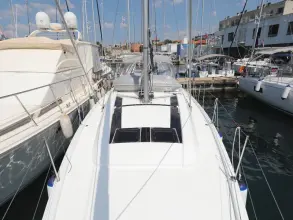 Thumbnail von Beneteau Oceanis 46.1 MR. WHITE
