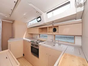 Thumbnail von Beneteau Oceanis 46.1 MR. WHITE