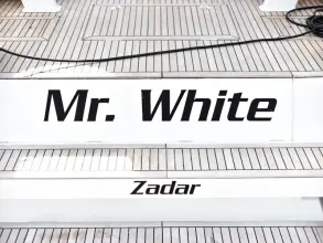 Thumbnail von Beneteau Oceanis 46.1 MR. WHITE