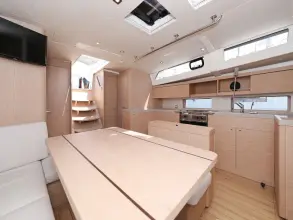 Thumbnail von Beneteau Oceanis 46.1 MR. WHITE
