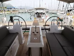 Thumbnail von Dufour 460 Grand Large Sea Hawk