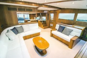 Thumbnail von Johnson 83 JOHNSON 83 FLYBRIDGE