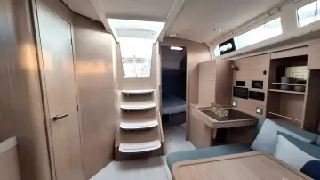 Thumbnail von Beneteau Oceanis 37.1