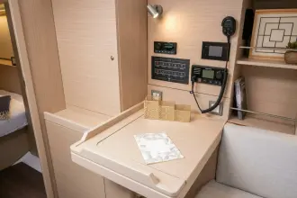 Thumbnail von Beneteau Oceanis 37.1