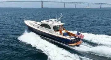 Hinckley Talaria 44