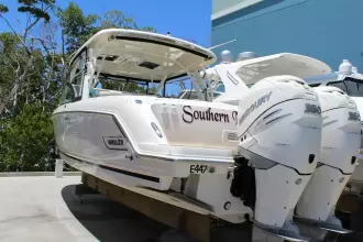 Thumbnail von Boston Whaler 320 Vantage