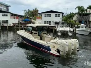 Thumbnail von Chris-Craft 35 Calypso
