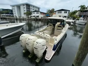 Thumbnail von Chris-Craft 35 Calypso