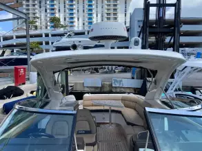 Thumbnail von Sea Ray SLX 350