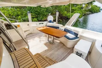 Thumbnail von Azimut 62