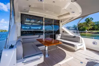 Thumbnail von Riviera 6000 Sport Yacht