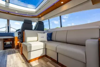 Thumbnail von Riviera 6000 Sport Yacht