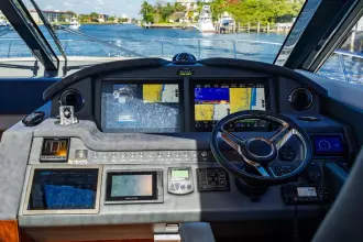 Thumbnail von Riviera 6000 Sport Yacht
