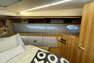 Thumbnail von Chris-Craft Commander 42 Red Boat
