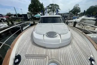 Thumbnail von Chris-Craft Commander 42 Red Boat