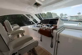 Thumbnail von Hatteras 45