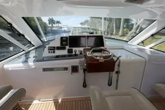 Thumbnail von Hatteras 45