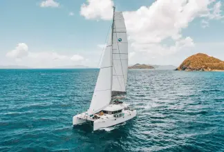 Lagoon 52