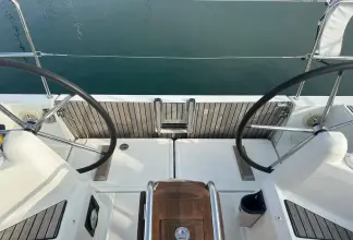 Thumbnail von Jeanneau Sun Odyssey 349 Venerable Penguin