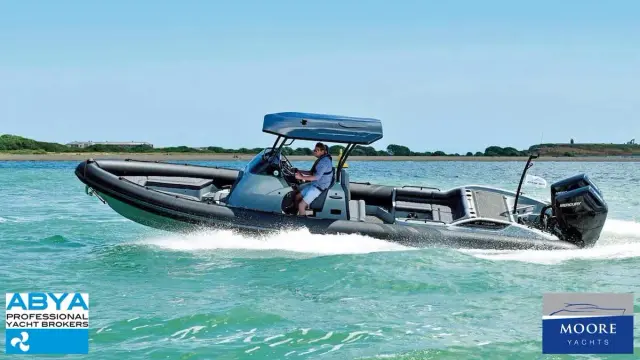 Cobra Nautique 8.0m