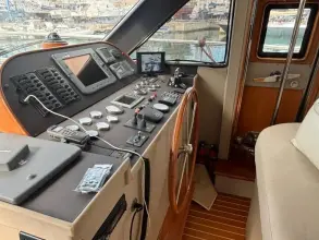 Thumbnail von Riviera 50 Flybridge