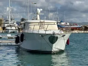 Thumbnail von Riviera 50 Flybridge