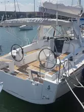 Thumbnail von Beneteau Oceanis 38.1