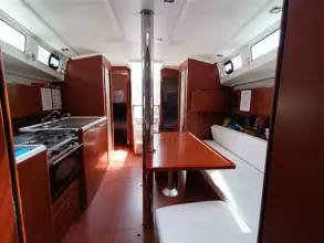 Thumbnail von Beneteau Oceanis 38.1