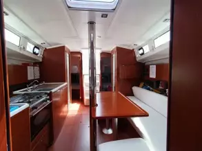 Thumbnail von Beneteau Oceanis 38.1