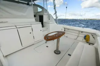 Thumbnail von Tiara Yachts 42