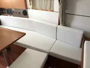 Thumbnail von Beneteau Oceanis 38