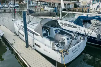 Thumbnail von Jeanneau Sun Odyssey 410 Knot 4 Sail