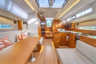 Thumbnail von Jeanneau Sun Odyssey 410 Knot 4 Sail