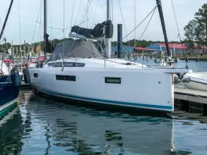 Thumbnail von Jeanneau Sun Odyssey 410 Knot 4 Sail