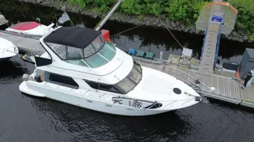 Thumbnail von Carver 450 Voyager Pilothouse